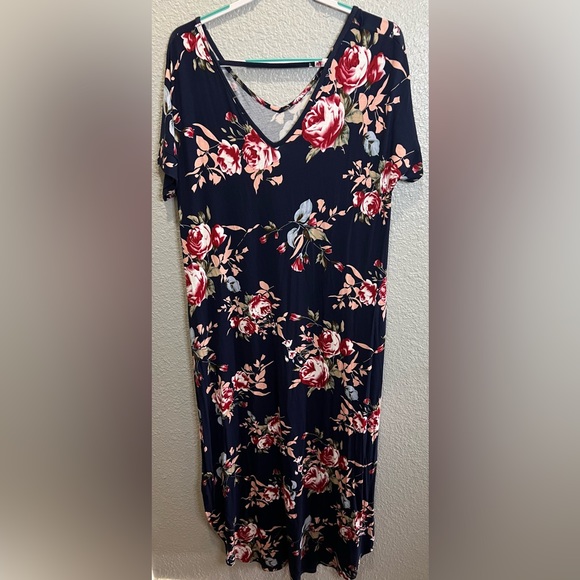 Navy Blue Flowers Maxi dress size 2XL NWT - Picture 2 of 6